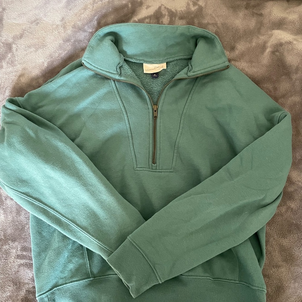 Universal Thread quarter zip sweatshirt